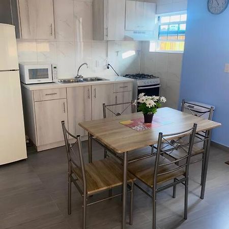 Cozy 1-Bedroom Apartment Close To City Center Willemstad Extérieur photo