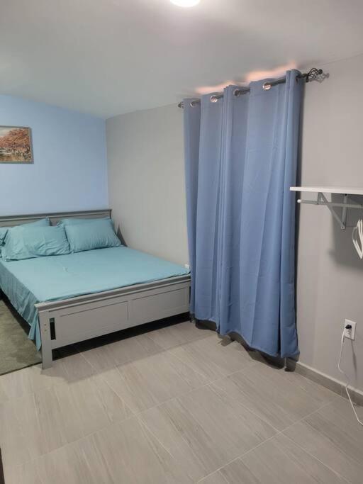 Cozy 1-Bedroom Apartment Close To City Center Willemstad Extérieur photo